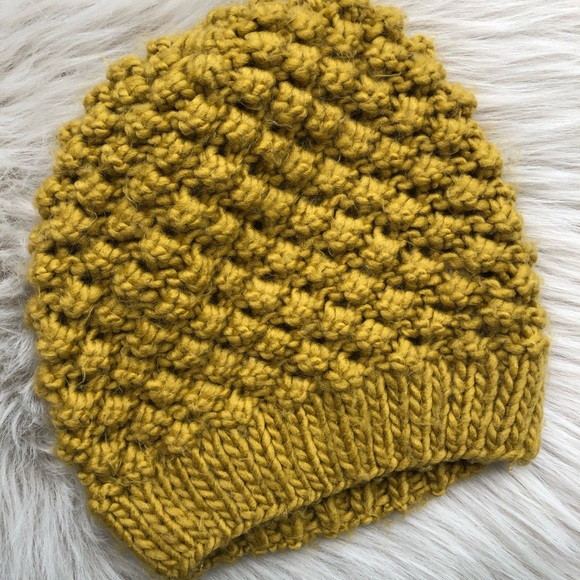 H&M Accessories - Mustard yellow knitted slouchy beanie